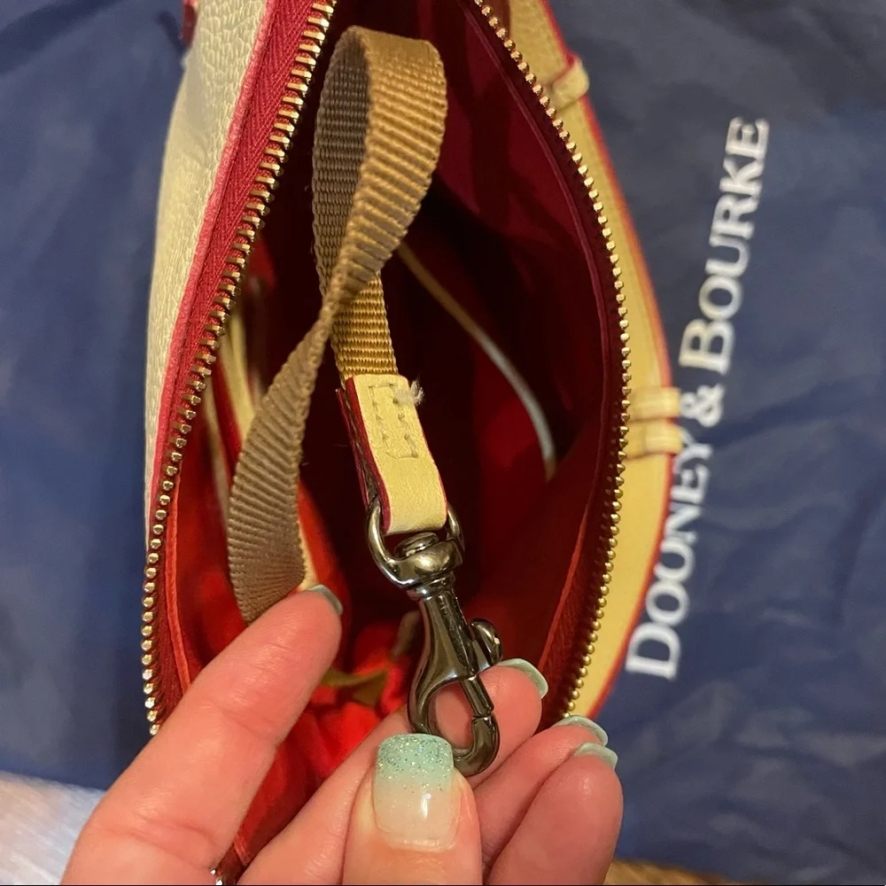 Dooney & Bourke Purse - Picture 8 of 11